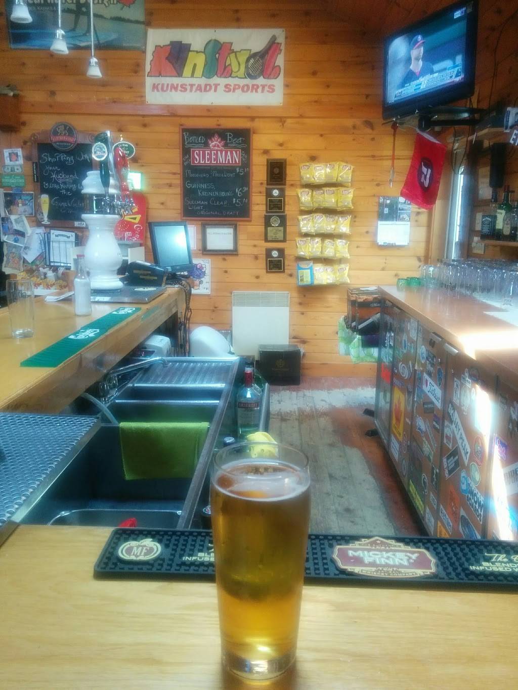 Pub McVey | restaurant | 324 Chemin de Lac Sainte-Marie, Lac-Sainte-Marie, QC J0X 1Z0, Canada | 8194674935 OR +1 819-467-4935