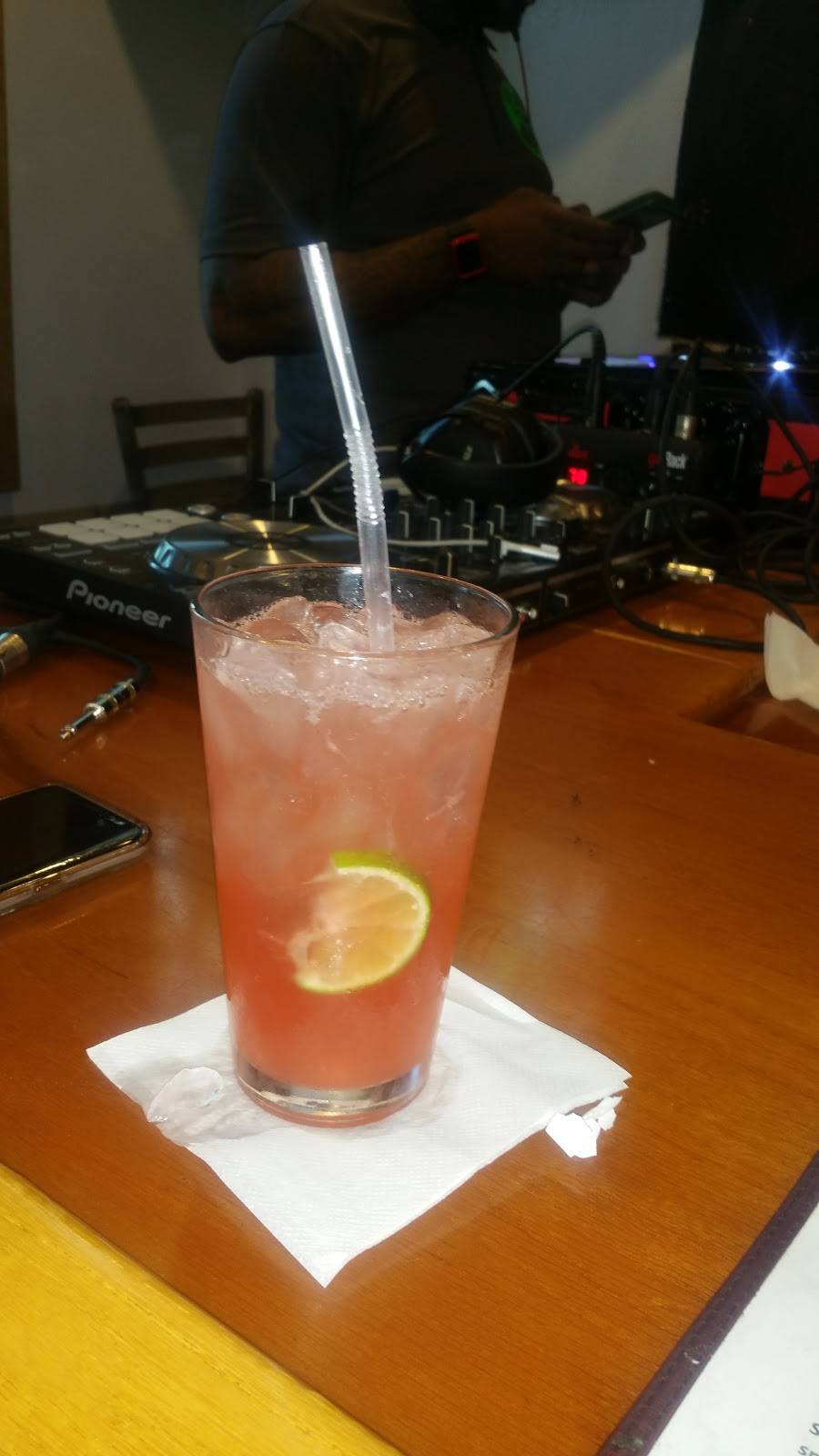 Cafe Breezes | restaurant | 5131 W Columbia Ave, Philadelphia, PA 19131, USA | 2154771266 OR +1 215-477-1266