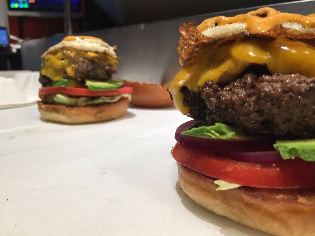 212 Burgers | restaurant | 252 Prospect Park West, Brooklyn, NY 11215, USA | 8883472747 OR +1 888-347-2747