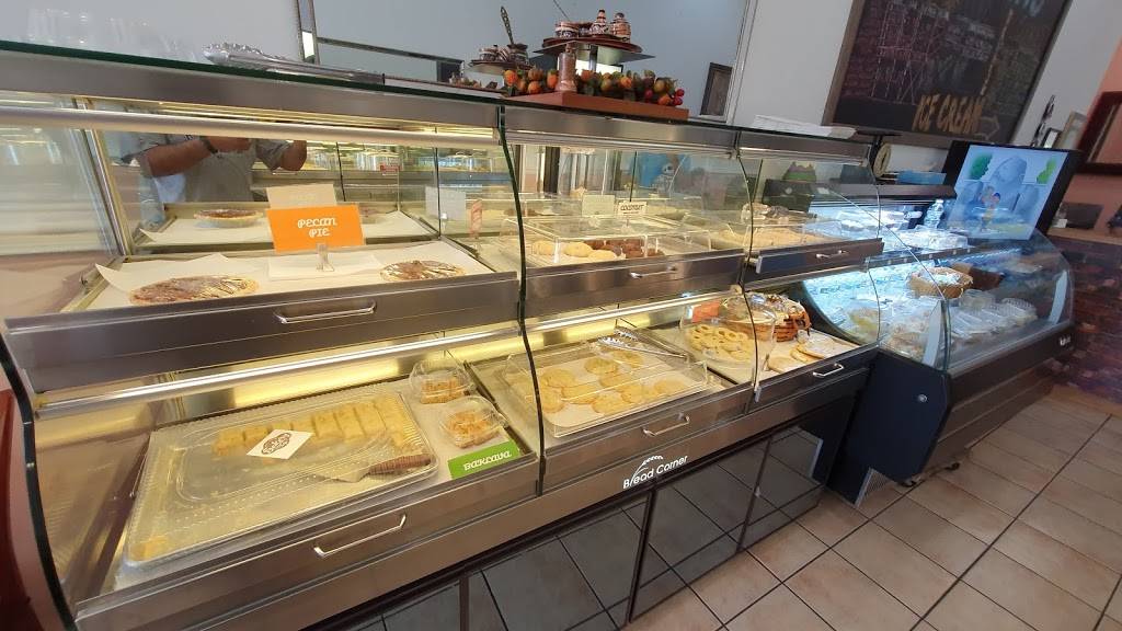 A la mode Pies and Ice Cream | restaurant | 14698 Lee Hwy, Gainesville, VA 20155, USA | 7037431389 OR +1 703-743-1389