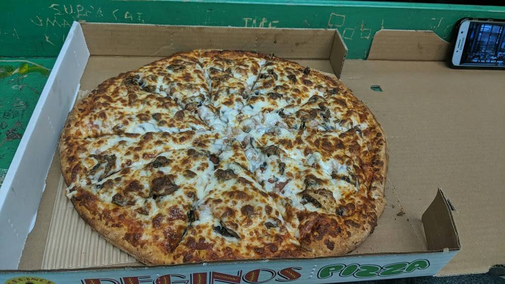 Reginos Pizza Aurora | restaurant | 14810 Yonge St, Aurora, ON L4G 1N3, Canada | 9058417002 OR +1 905-841-7002