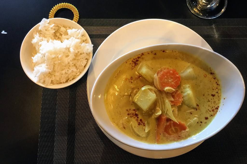 Amata Thai | restaurant | 22814 100th Ave W, Edmonds, WA 98020, USA | 4255234478 OR +1 425-523-4478