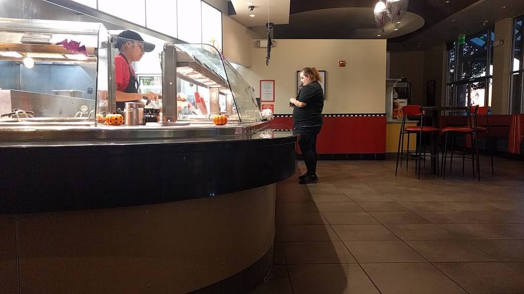 Panda Express | restaurant | 10213 NE Cascades Pkwy, Portland, OR 97220, USA | 5032810169 OR +1 503-281-0169