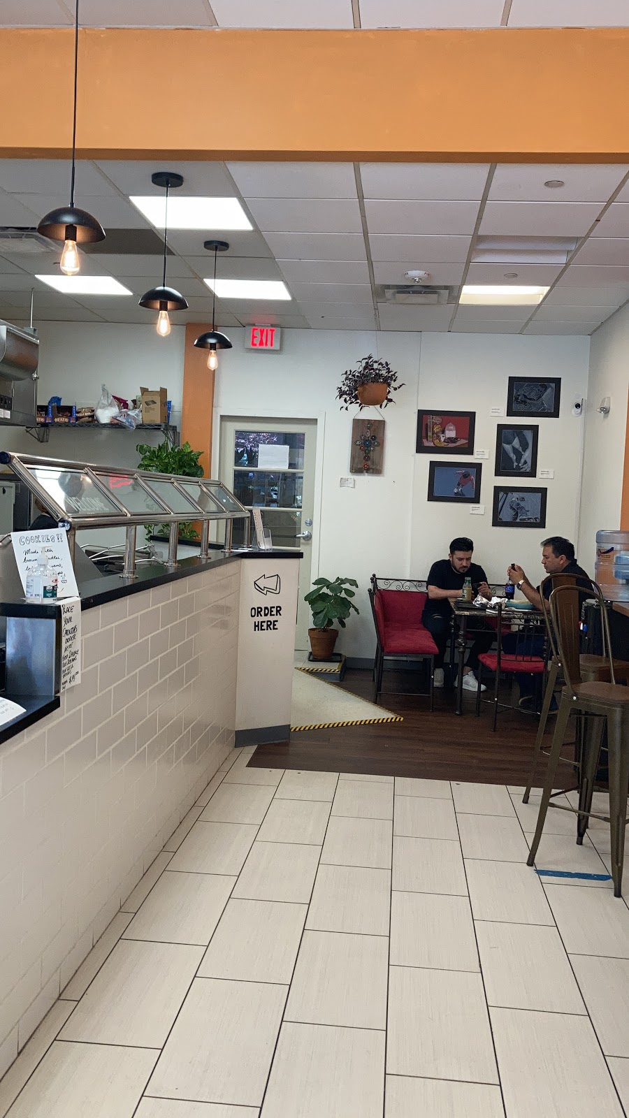 Wrap It Up Tex Mex Grill | restaurant | 104 W 9th St, Kansas City, MO 64105, USA | 8168899727 OR +1 816-889-9727