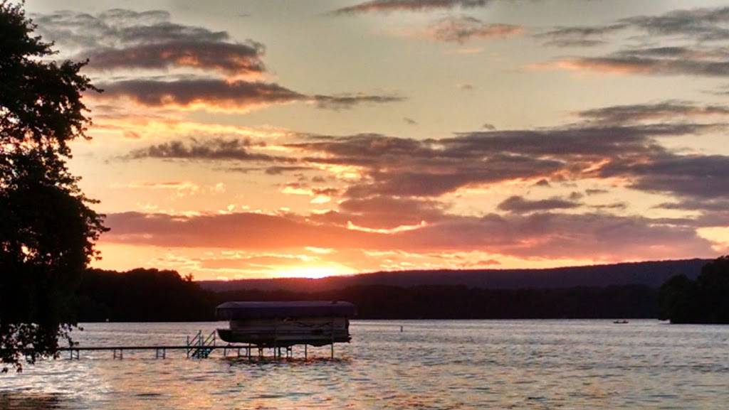 Fish Tales Restaurant | restaurant | W12690 WI-188, Lodi, WI 53555, USA | 6085924266 OR +1 608-592-4266