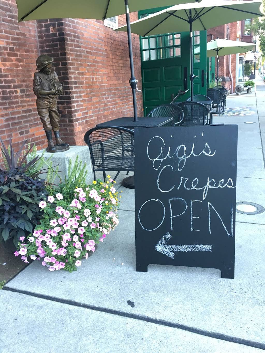 Gigis Crepes | restaurant | 34 W Philadelphia St, York, PA 17401, USA | 7175865349 OR +1 717-586-5349