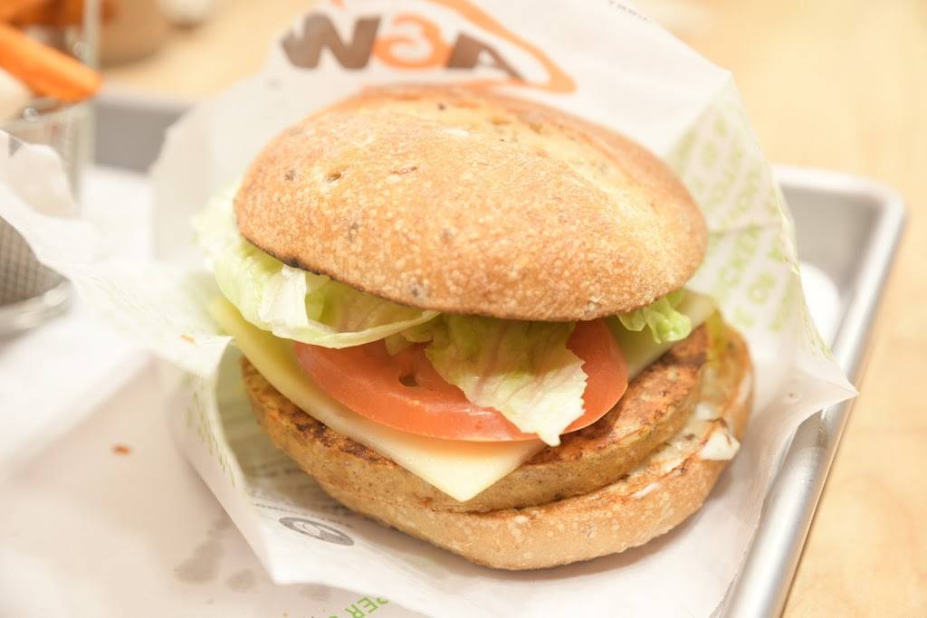 A&W Canada | restaurant | 45 Overlea Blvd, Town Centre, Toronto, ON M4H 1C3, Canada | 6477480036 OR +1 647-748-0036