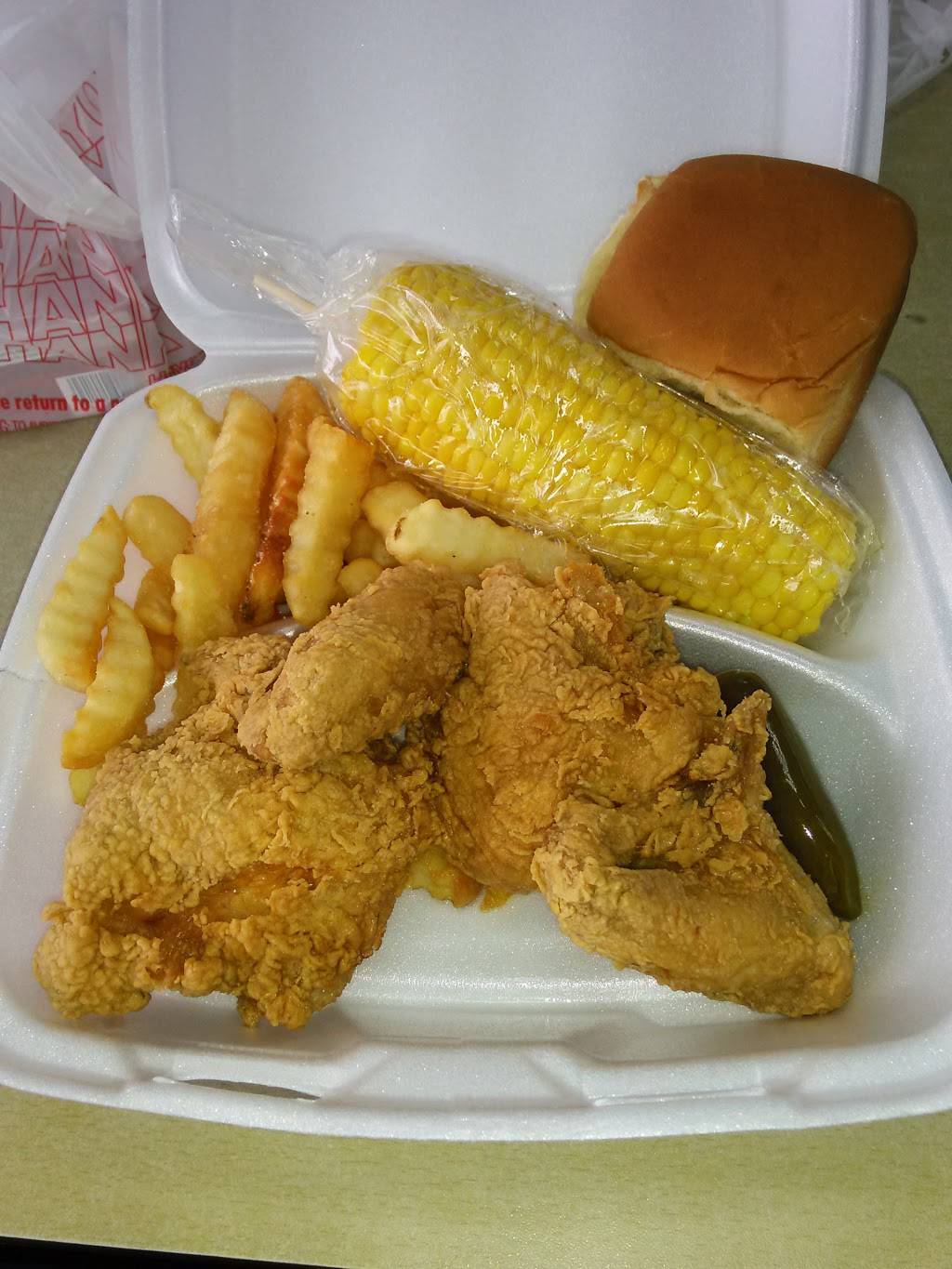 Lisas Chicken | restaurant | 2551 NE 28th St, Fort Worth, TX 76111, USA | 8177400022 OR +1 817-740-0022