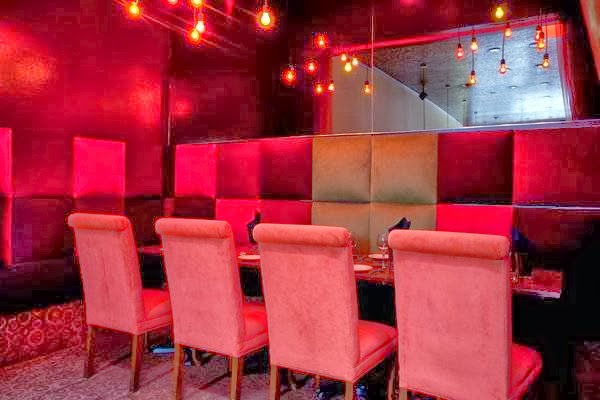 Urban Fondue | restaurant | 2114 NW Glisan St, Portland, OR 97210, USA | 5032421400 OR +1 503-242-1400