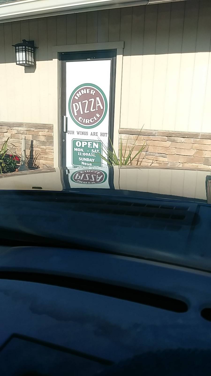 Inner Circle Pizza | restaurant | 1816 Boardman Poland Rd, Youngstown, OH 44514, USA | 3307573719 OR +1 330-757-3719