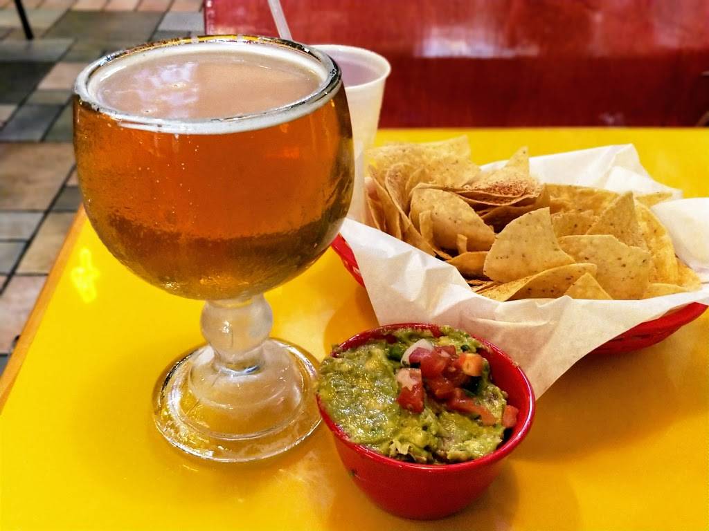 Fuzzys Taco Shop | restaurant | 13881 Midway Rd #105, Farmers Branch, TX 75244, USA | 9723878226 OR +1 972-387-8226