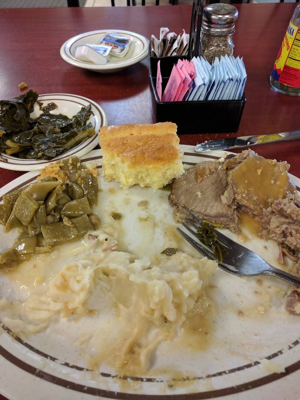 Eagle Lake Family Diner | restaurant | 185 5th St, Eagle Lake, FL 33839, USA | 8632944222 OR +1 863-294-4222