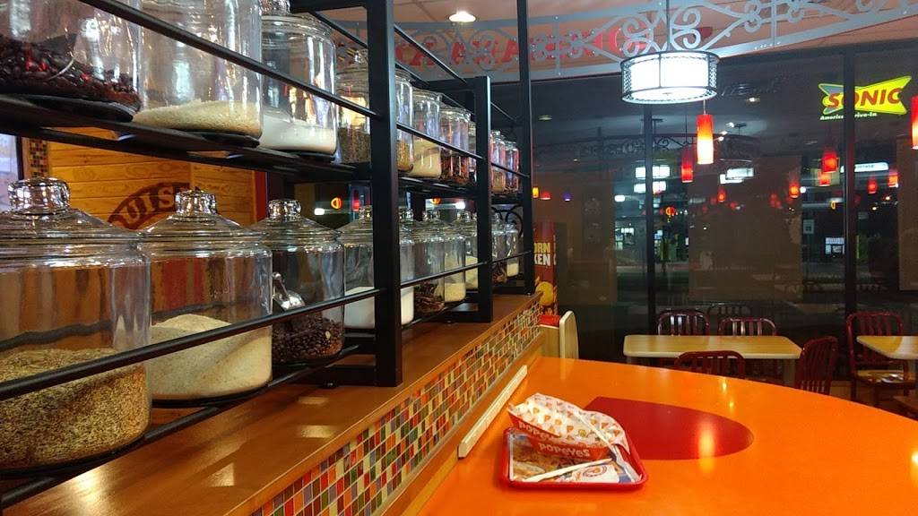 Popeyes Louisiana Kitchen | restaurant | 8035 Forest Ln, Dallas, TX 75243, USA | 9722354160 OR +1 972-235-4160