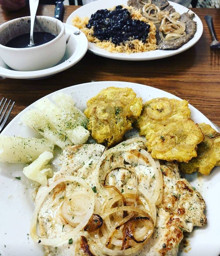 Dina Bella Cuban Cuisine | restaurant | 632 E Vine St, Kissimmee, FL 34744, USA | 3212178250 OR +1 321-217-8250