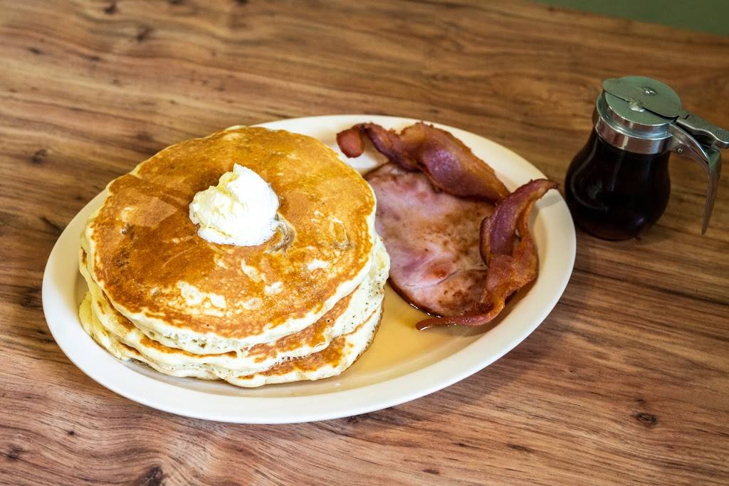 The Porch | restaurant | 140 S Wilson St, Burleson, TX 76028, USA | 8174269900 OR +1 817-426-9900