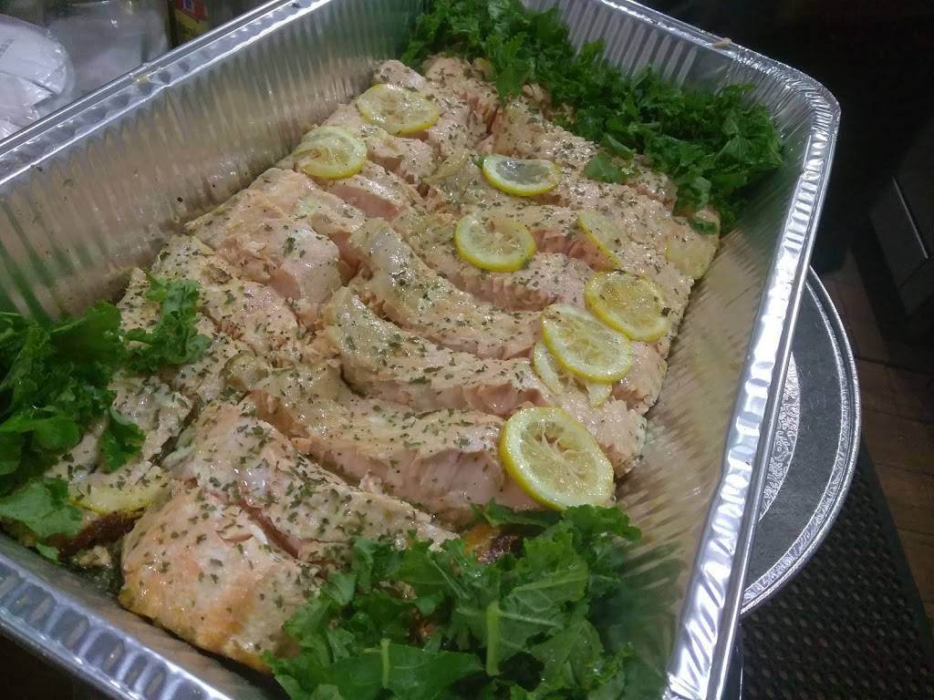 BGF Bobby Qs | restaurant | 447 N Main St, Freeport, NY 11520, USA | 5165444407 OR +1 516-544-4407