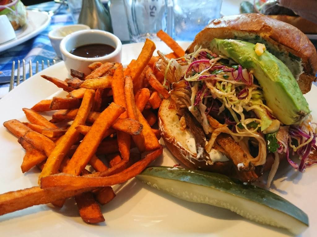 Perrys Embarcadero | restaurant | 1206, 155 Steuart St, San Francisco, CA 94105, USA | 4154956500 OR +1 415-495-6500