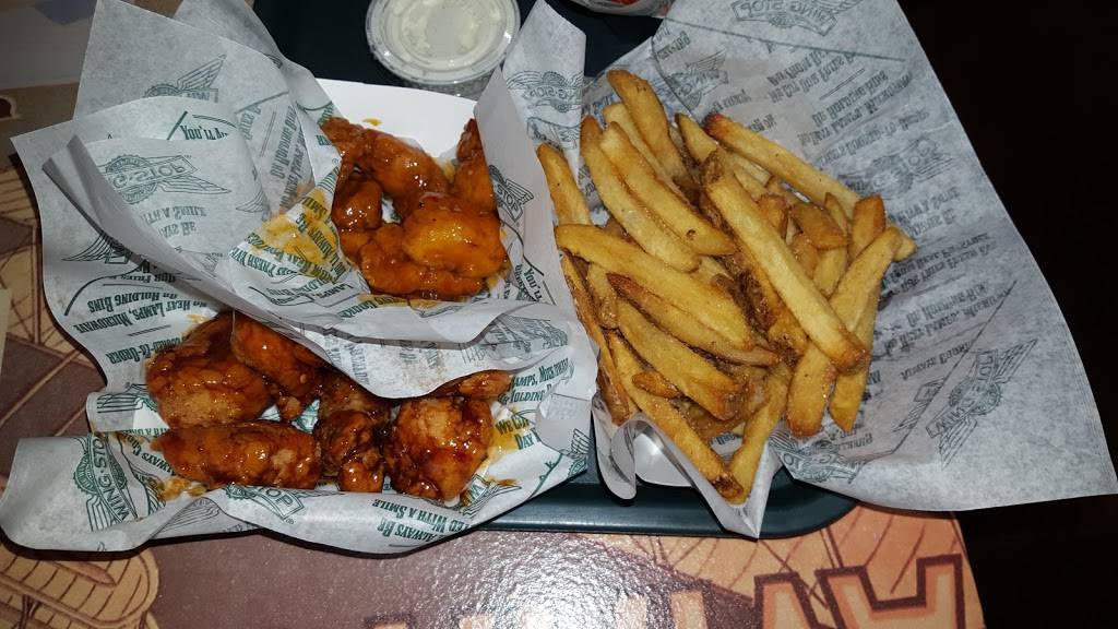 Wingstop | restaurant | 5630 W Loop 1604 N Ste 112, San Antonio, TX 78251, USA | 2106829464 OR +1 210-682-9464