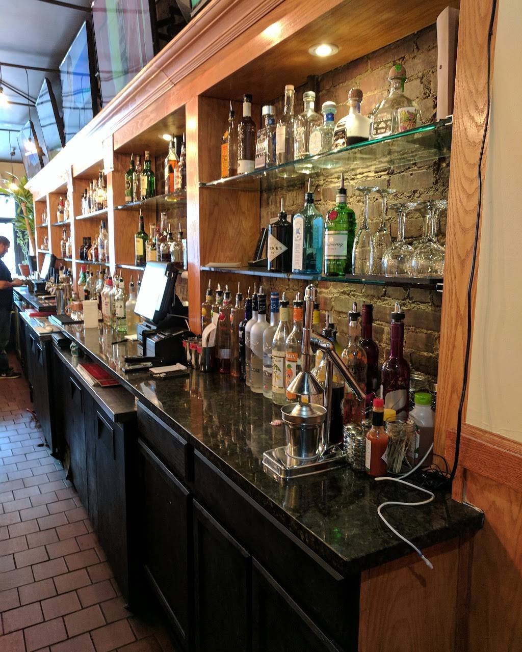 Ron Y Lechón | restaurant | 7512 Broadway, North Bergen, NJ 07047, USA | 2014729450 OR +1 201-472-9450