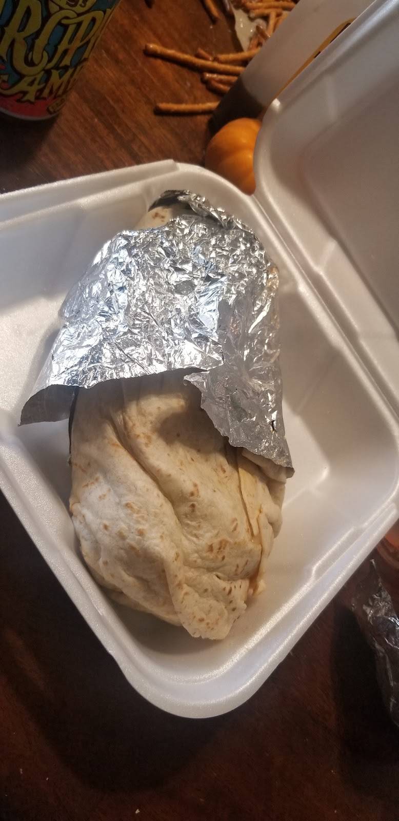 Champion Burritos To Go | restaurant | 7416 NW River Park Dr, Parkville, MO 64152, USA | 8167091041 OR +1 816-709-1041