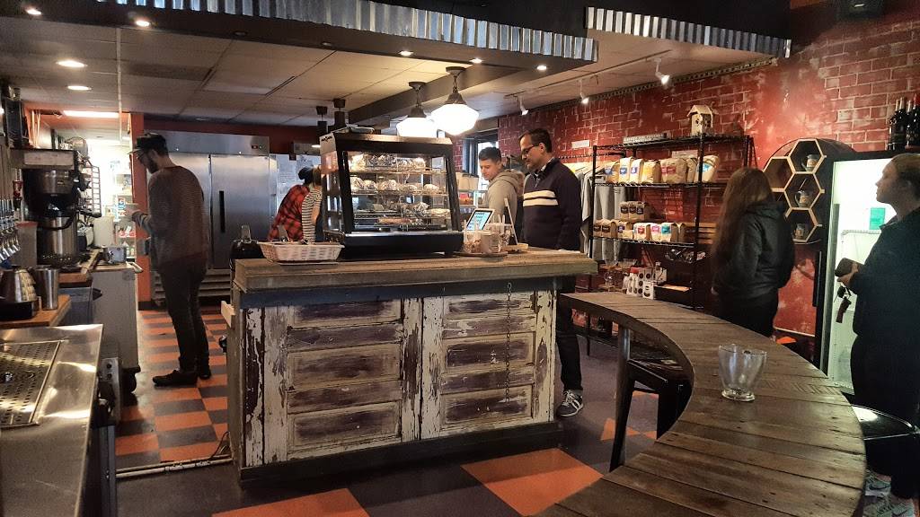 Smelly Cat Coffee House & Roastery | cafe | 514 E 36th St, Charlotte, NC 28205, USA | 7043749656 OR +1 704-374-9656