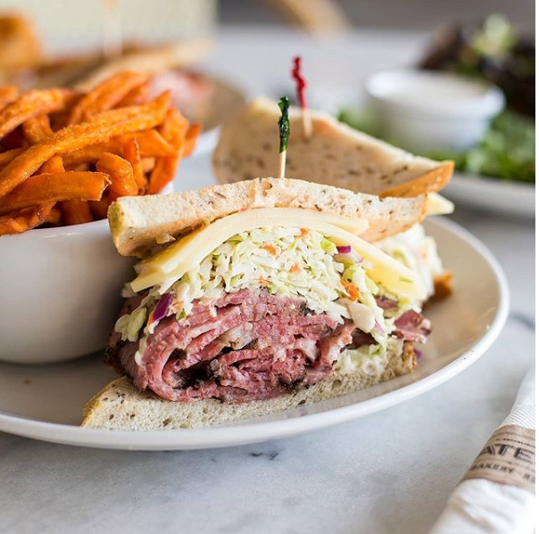 Katella Deli - Bakery - Restaurant | bakery | 4470 Katella Ave, Los Alamitos, CA 90720, USA | 5625948611 OR +1 562-594-8611