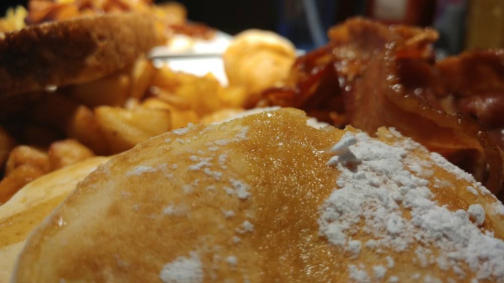 Dinos Grillhouse | restaurant | 15 King St W, Ingersoll, ON N5C 2J2, Canada | 5194250937 OR +1 519-425-0937