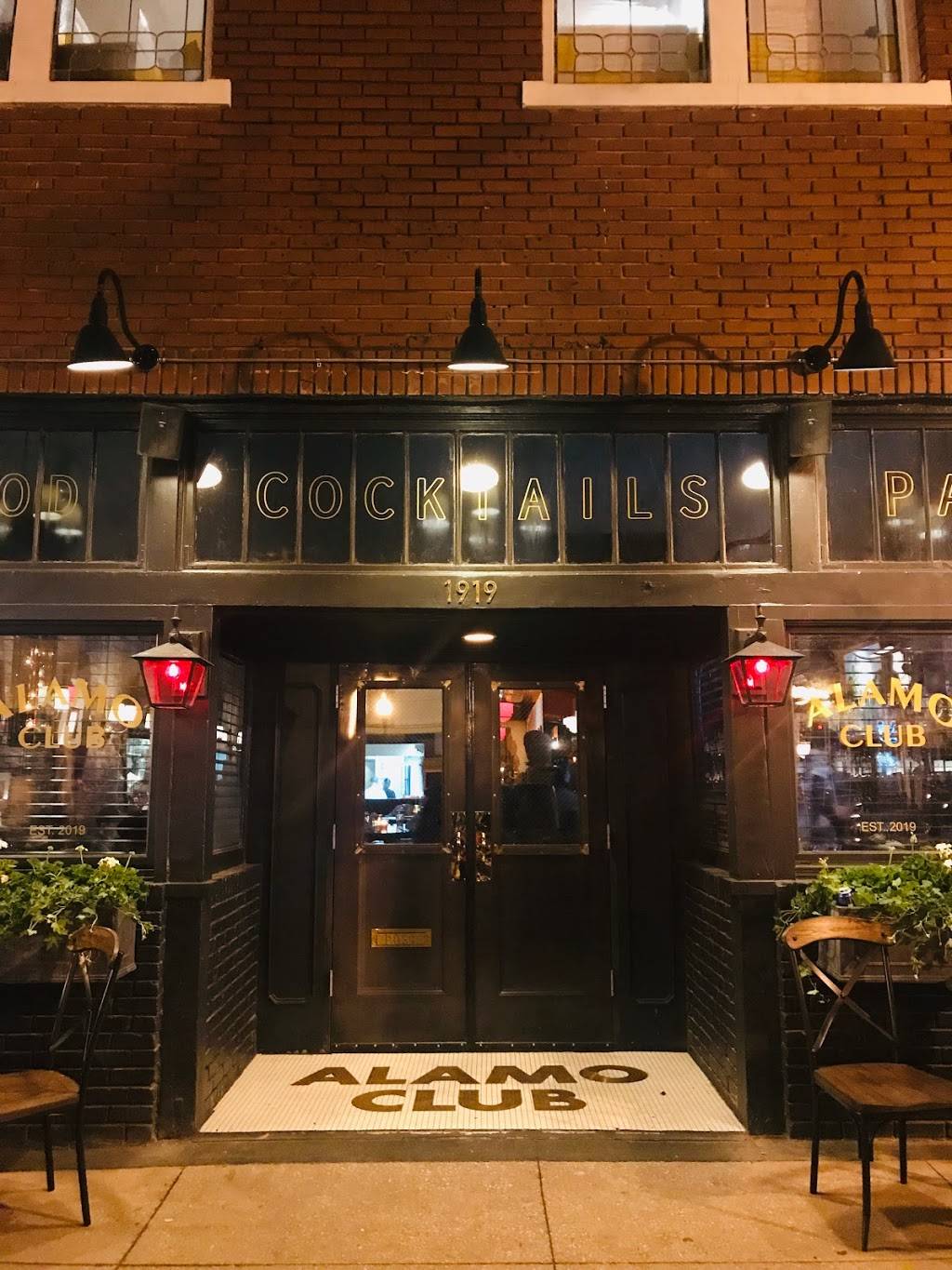 Alamo Club | restaurant | 1919 Greenville Ave, Dallas, TX 75206, USA | 4693997600 OR +1 469-399-7600