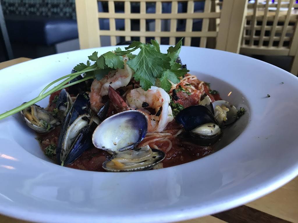 Anthonys Homeport Olympia | restaurant | 704 Columbia St NW, Olympia, WA 98501, USA | 3603579700 OR +1 360-357-9700