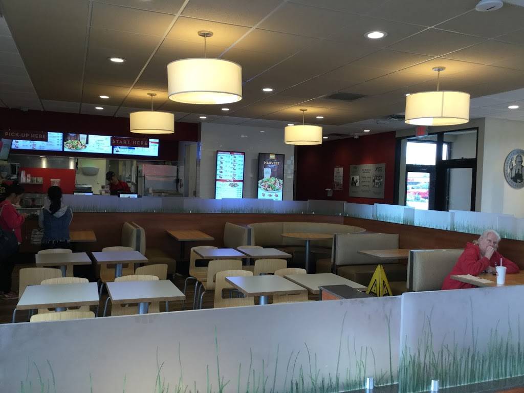 Wendys | restaurant | 3285 W N Jacob Dr, Bloomington, IN 47404, USA | 8123395632 OR +1 812-339-5632