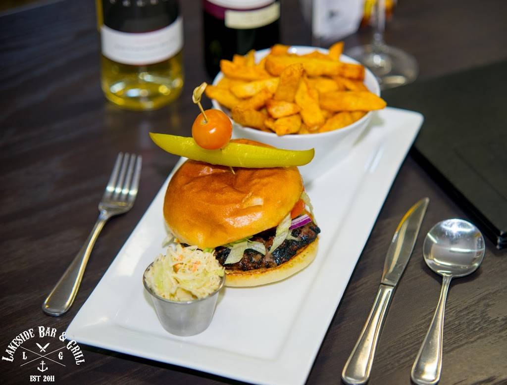 The Lakeside Grill | restaurant | 100 Cedar Cove Rd, White Lake, ON K0A 3L0, Canada | 6136233133 OR +1 613-623-3133
