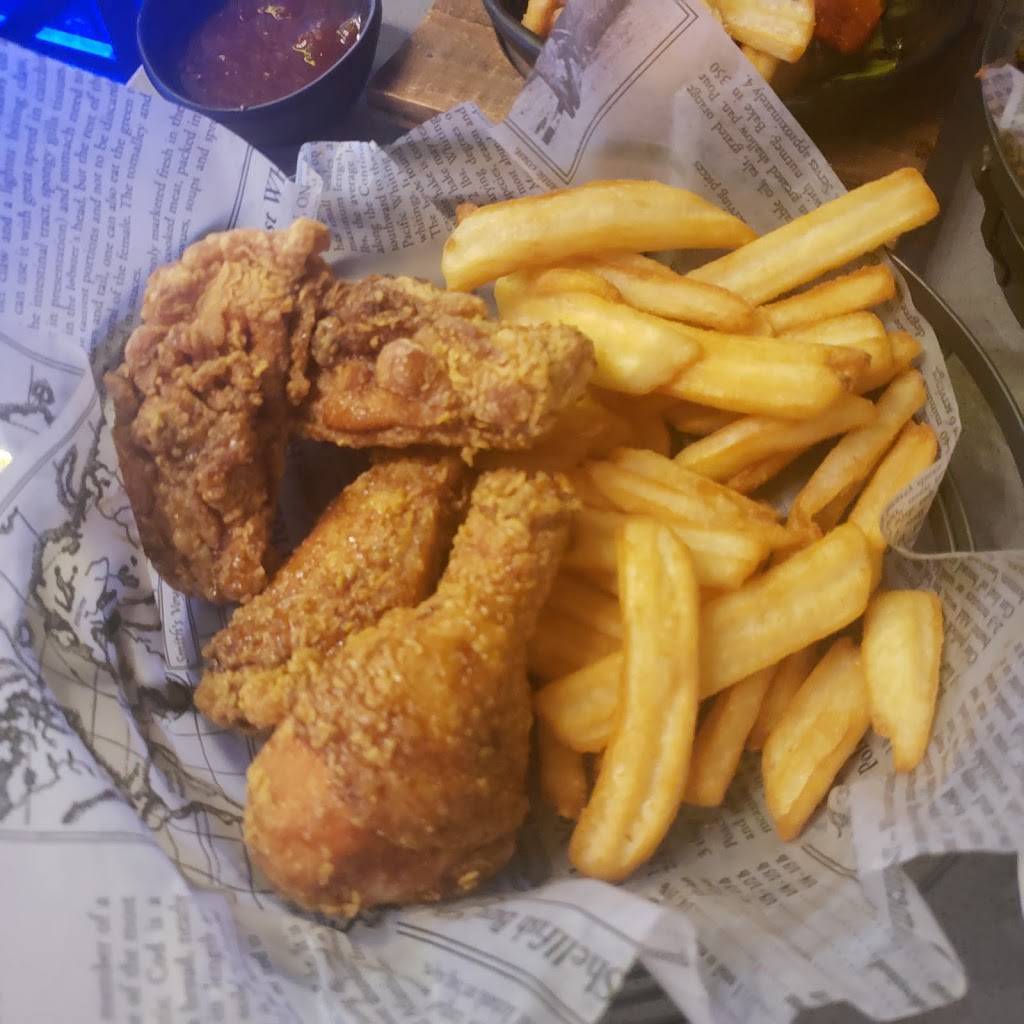 The Loft Kitchen & Bar | restaurant | 5307 Yonge St 2nd Floor, North York, ON M2N 5R4, Canada | 4165517150 OR +1 416-551-7150