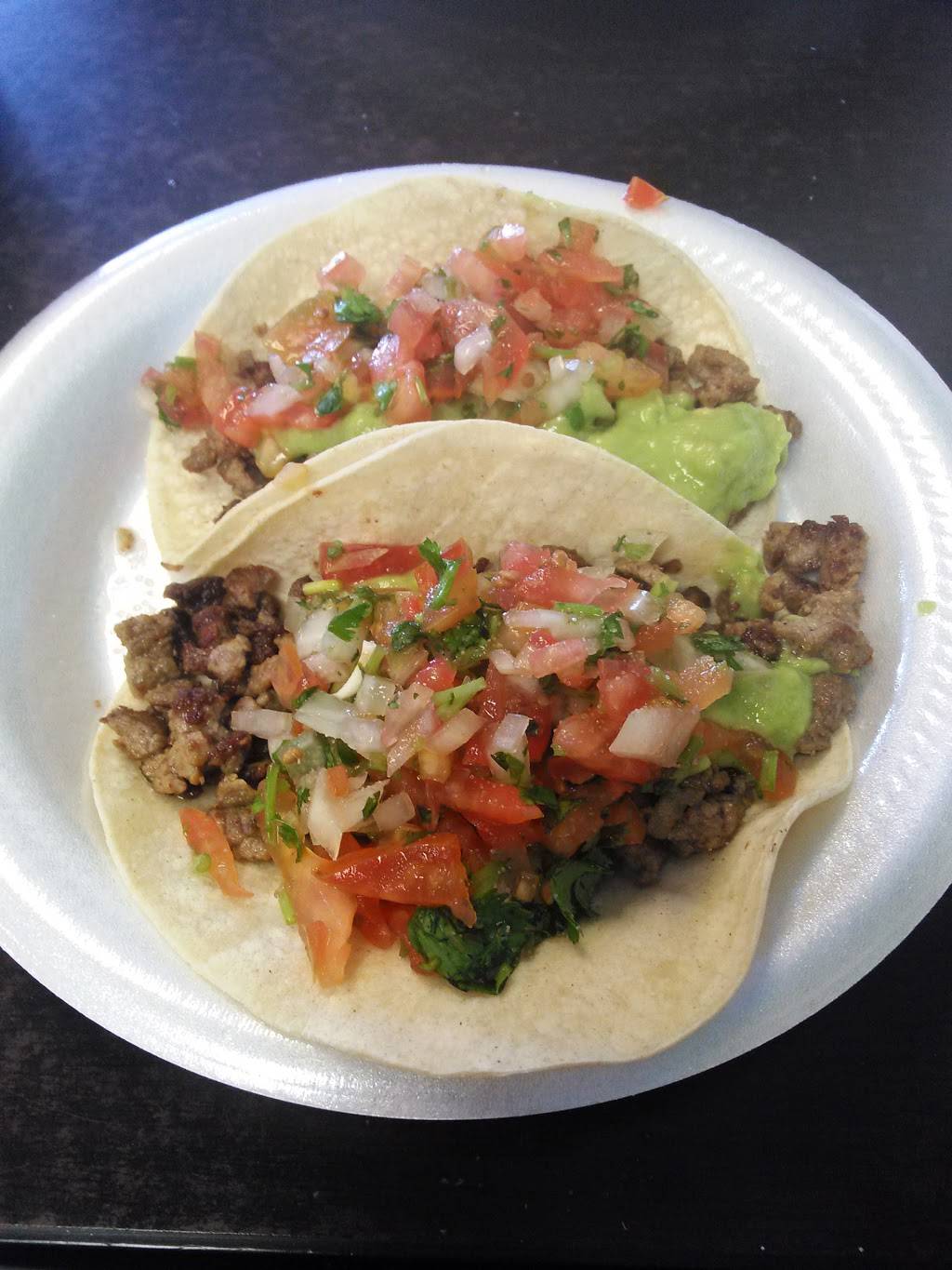 Los Favoritos | restaurant | 9124 E Main St # 19, Mesa, AZ 85207, USA | 4809841035 OR +1 480-984-1035