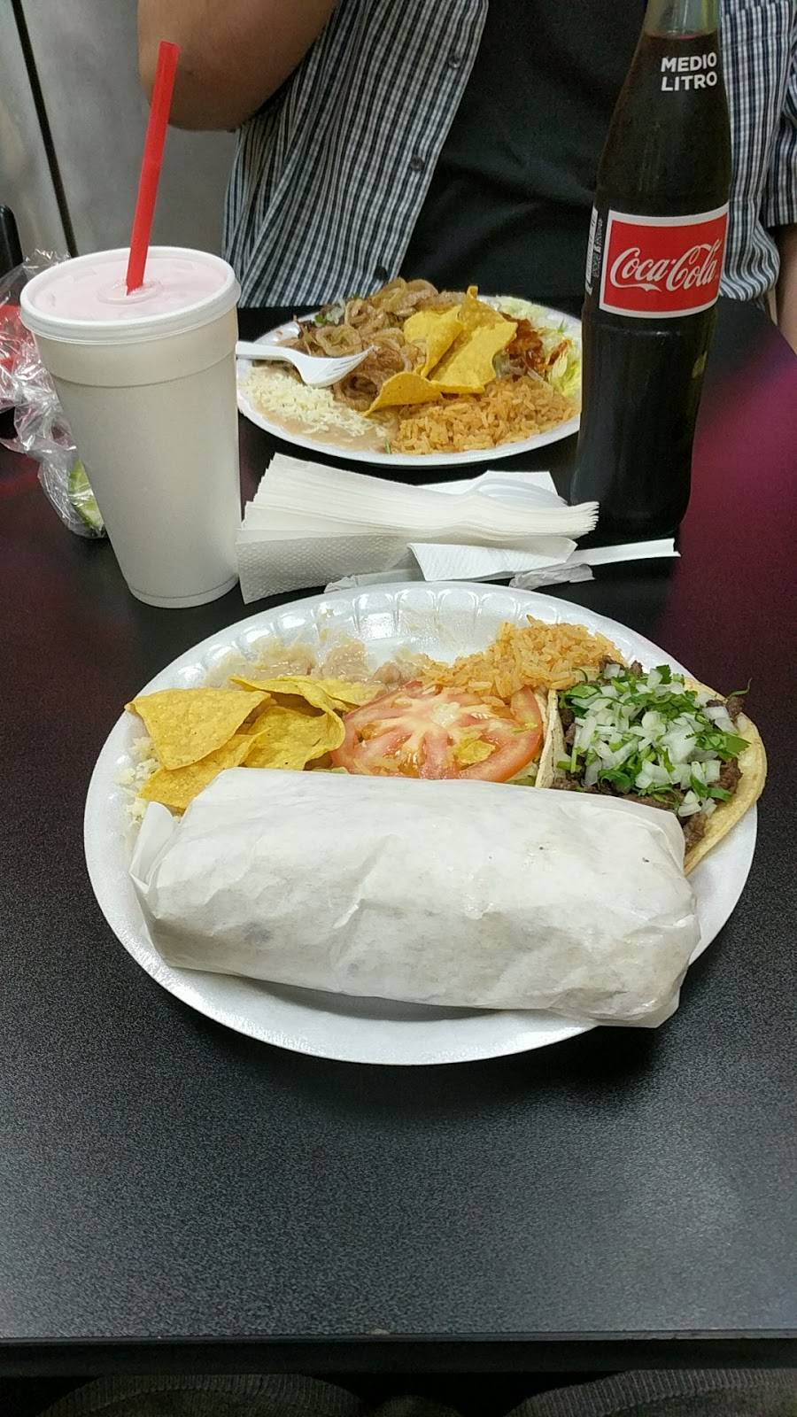 Carnitas Michoacan | restaurant | 15039 Roscoe Blvd, Panorama City, CA 91402, USA | 8188301196 OR +1 818-830-1196