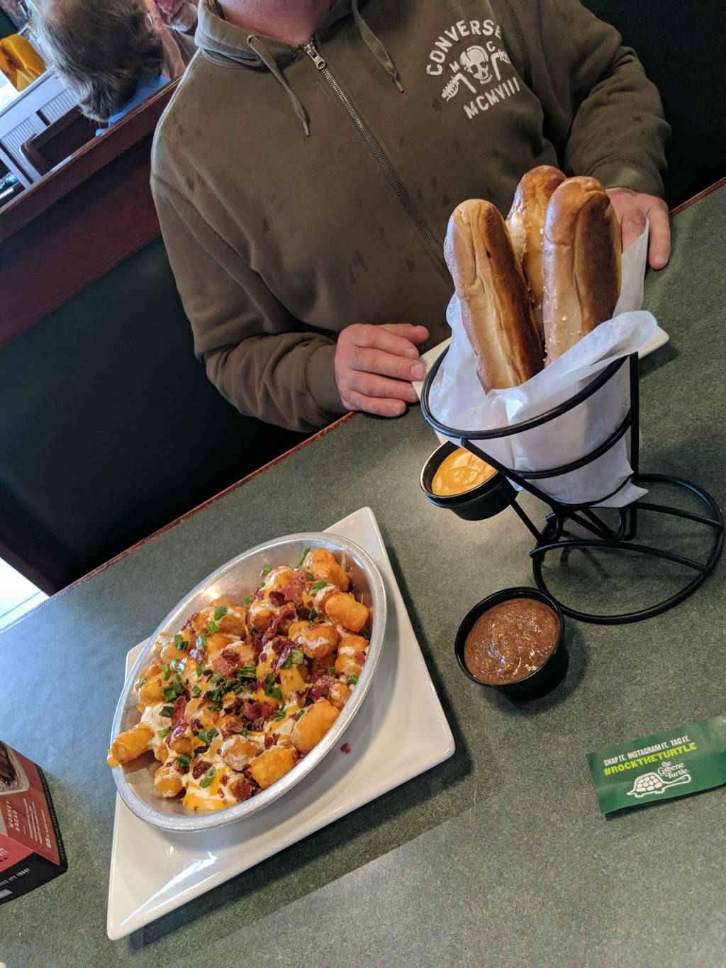 The Greene Turtle Sports Bar & Grille | restaurant | 17388 N Village Main Blvd, Lewes, DE 19958, USA | 3026446840 OR +1 302-644-6840