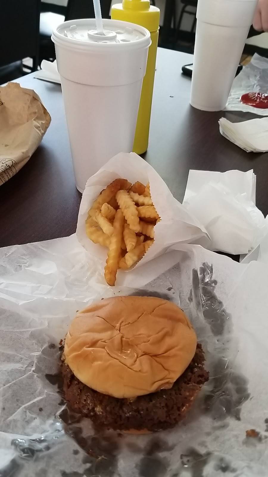 Krekels Custard | restaurant | 2121 N Grand Ave E, Grandview, IL 62702, USA | 2175254952 OR +1 217-525-4952