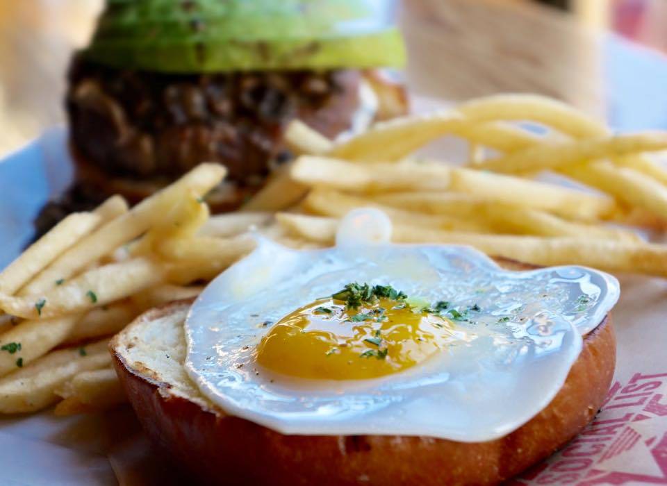 The Social List | restaurant | 1004, 2105 E 4th St, Long Beach, CA 90814, USA | 5624335478 OR +1 562-433-5478