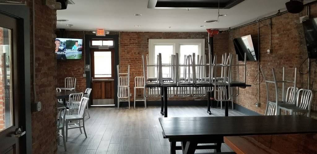 The Daily Growler - German Village/Brewery District | restaurant | 702 S High St, Columbus, OH 43206, USA | 6147062749 OR +1 614-706-2749