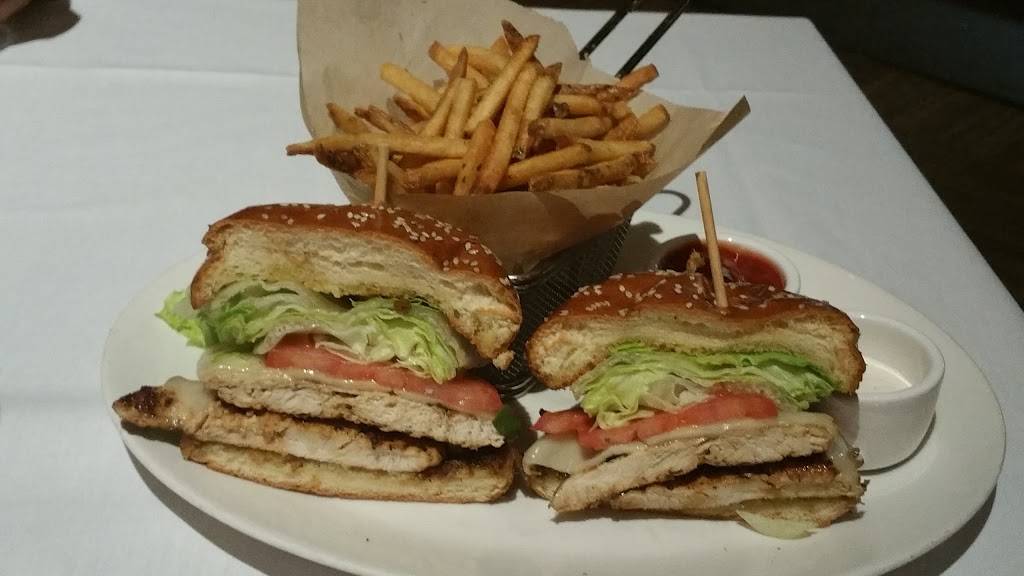 Stoney River Steakhouse and Grill | restaurant | 2190 Annapolis Mall Rd, Annapolis, MD 21401, USA | 4102248312 OR +1 410-224-8312