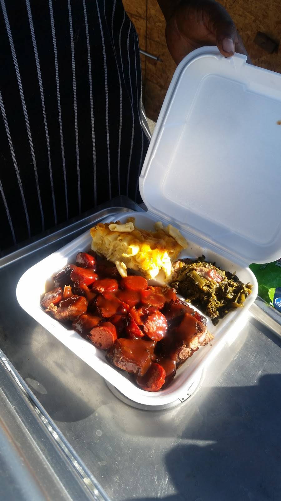 Rowe Entertainment BBQ | restaurant | 333 Rosecrans Ave, Gardena, CA 90248, USA | 5626182107 OR +1 562-618-2107