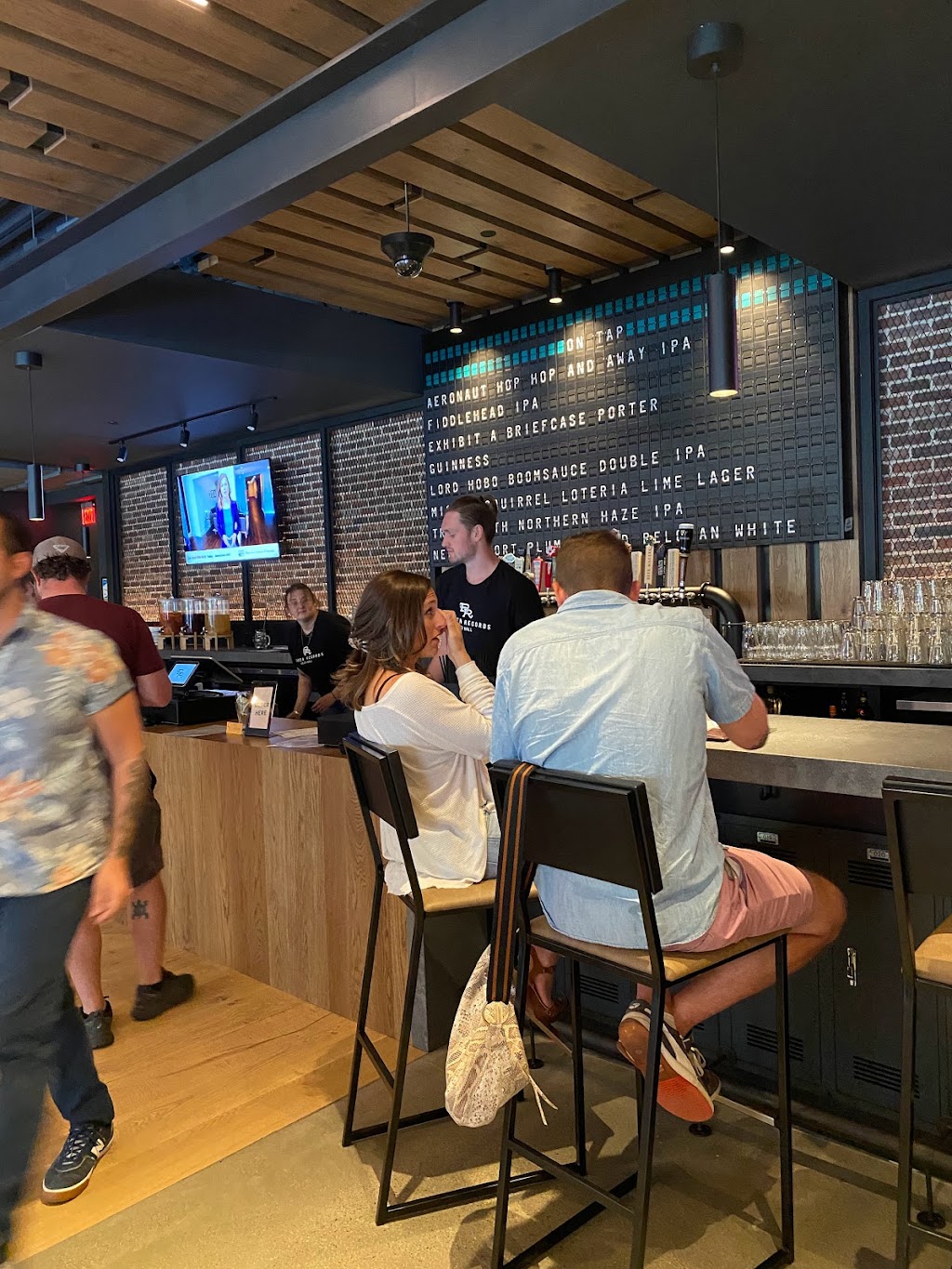 Broken Records | restaurant | 85 Guest St, Boston, MA 02135, USA | 6178707610 OR +1 617-870-7610