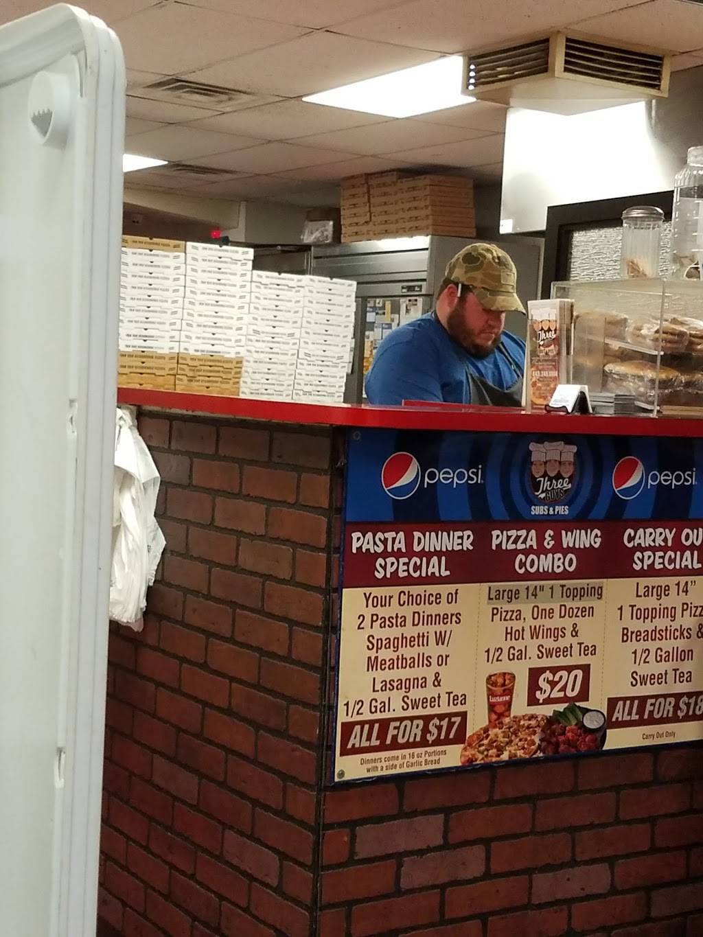 Three Guys Subs & Pies | restaurant | 2903 4th Ave, Conway, SC 29527, USA | 8432488004 OR +1 843-248-8004