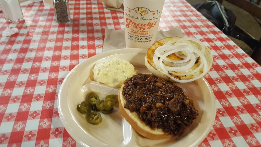 Gradys BBQ | restaurant | 7400 Bandera Rd, San Antonio, TX 78238, USA | 2106842899 OR +1 210-684-2899