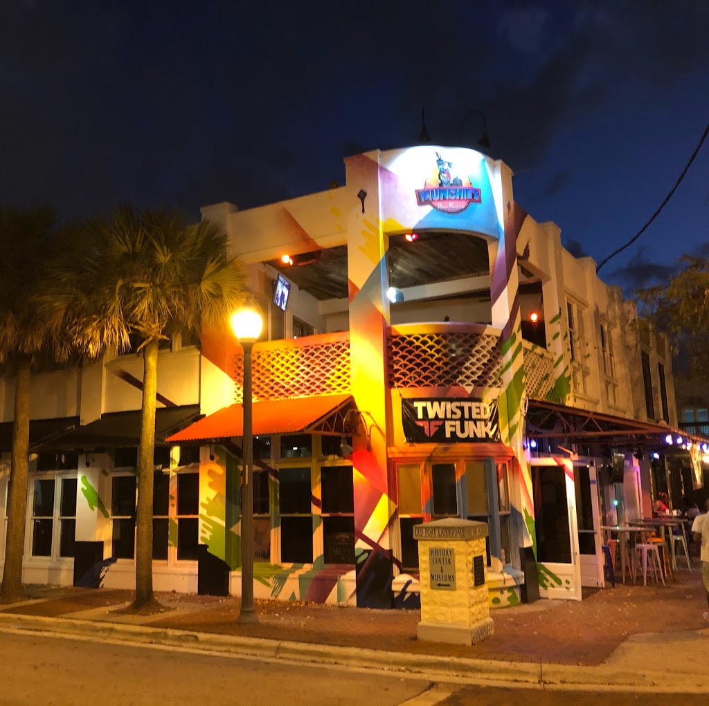 Munchies Pizza Club | restaurant | 200 SW 2nd St, Fort Lauderdale, FL 33301, USA | 9545468624 OR +1 954-546-8624