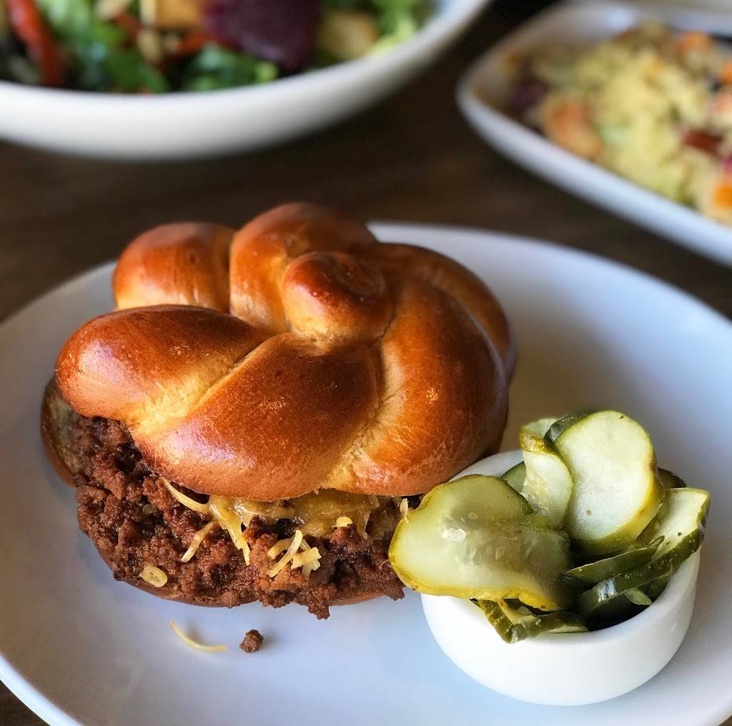 Clementine Catering & Café | cafe | 1751 Ensley Ave, Los Angeles, CA 90024, USA | 3105521080 OR +1 310-552-1080