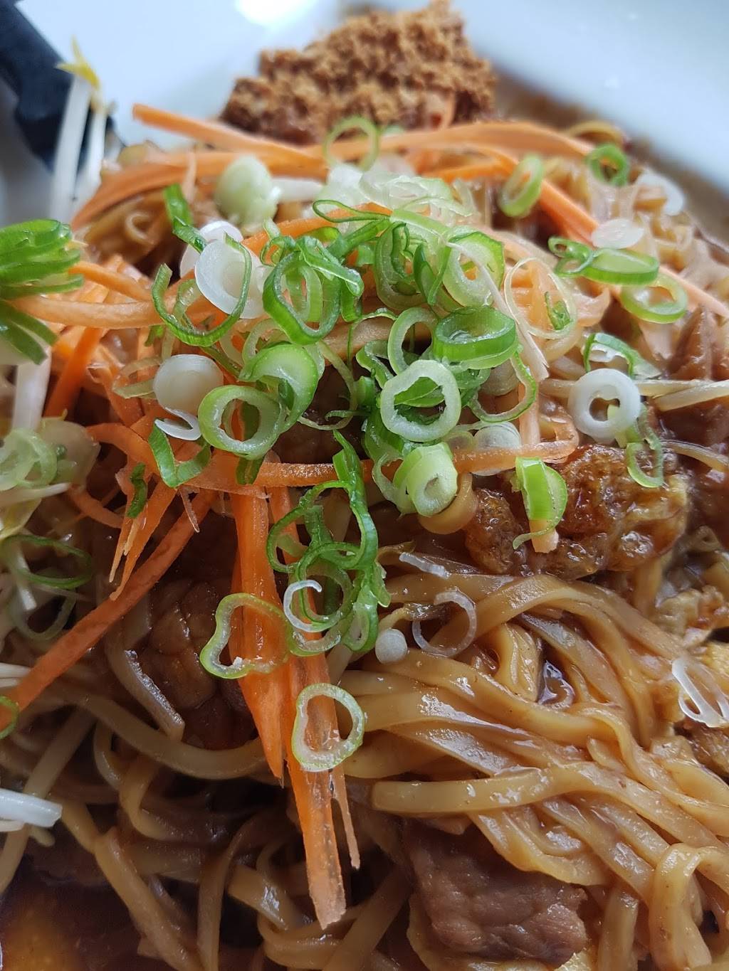 Thai Palace Restaurant | restaurant | 1140 Lauzon Rd, Windsor, ON N8S 3N1, Canada | 5199486161 OR +1 519-948-6161