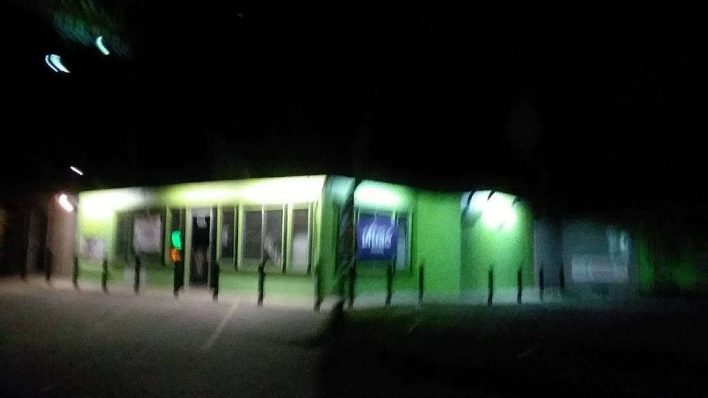 Freds Fish Fry | restaurant | 425 S Zarzamora St, San Antonio, TX 78207, USA | 2104348288 OR +1 210-434-8288