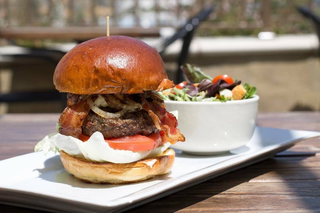 Burgers N Brews | meal takeaway | 3021 Lincoln Blvd, Santa Monica, CA 90405, USA | 3104505854 OR +1 310-450-5854