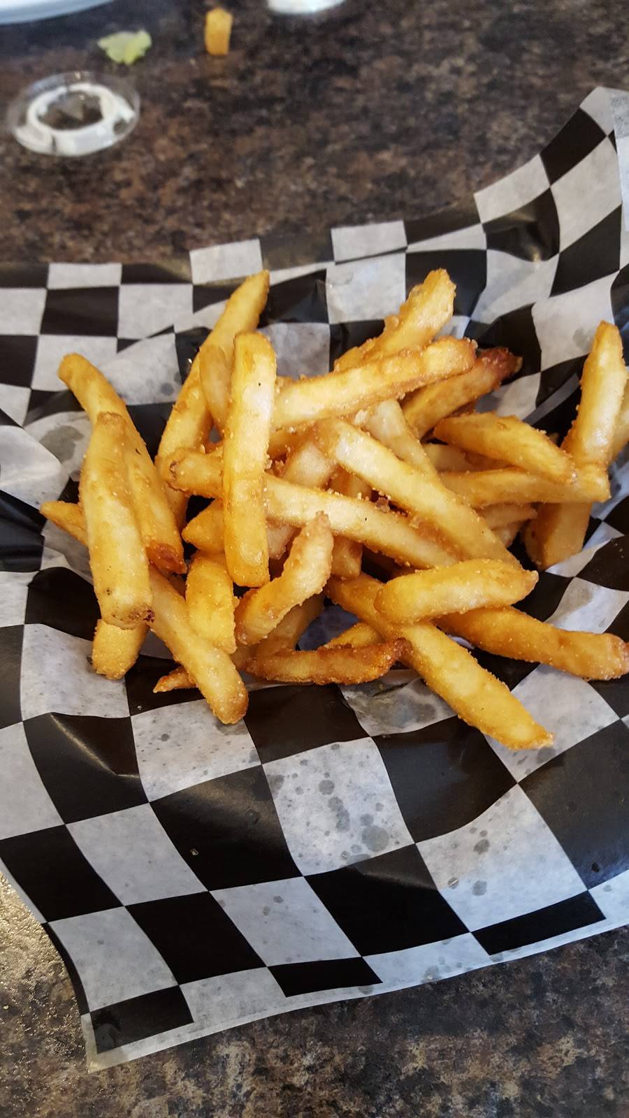 Skipperenos Italian Restaurant | restaurant | 1604 W Grandview Blvd, Erie, PA 16509, USA | 8148648888 OR +1 814-864-8888