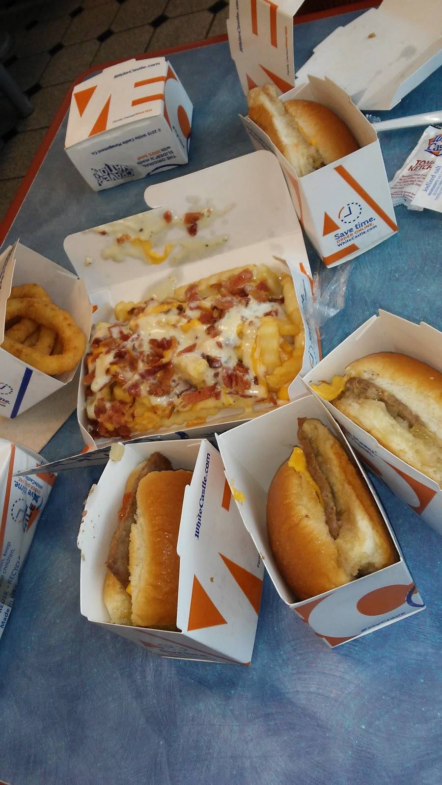 White Castle | restaurant | 2001 E Edgar Rd, Linden, NJ 07036, USA | 9085870632 OR +1 908-587-0632